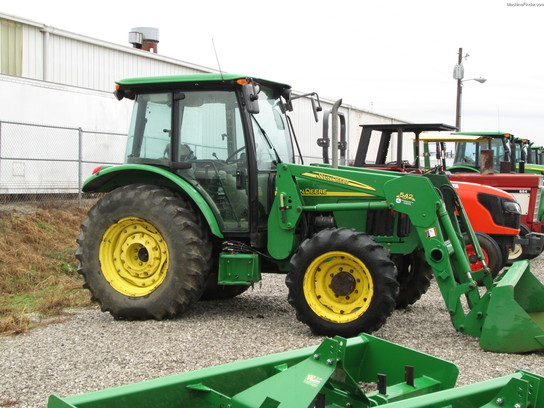 2004 John Deere 5520