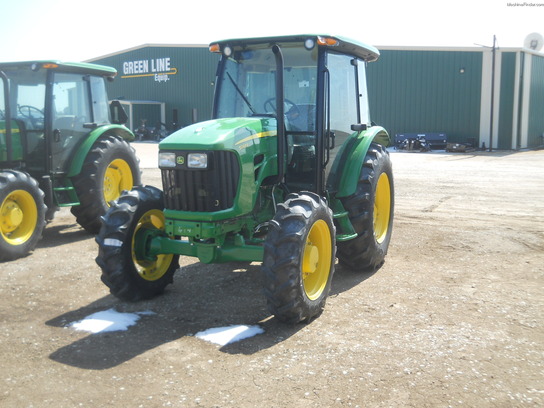 2013 John Deere 5093E UTILITY TRACTOR
