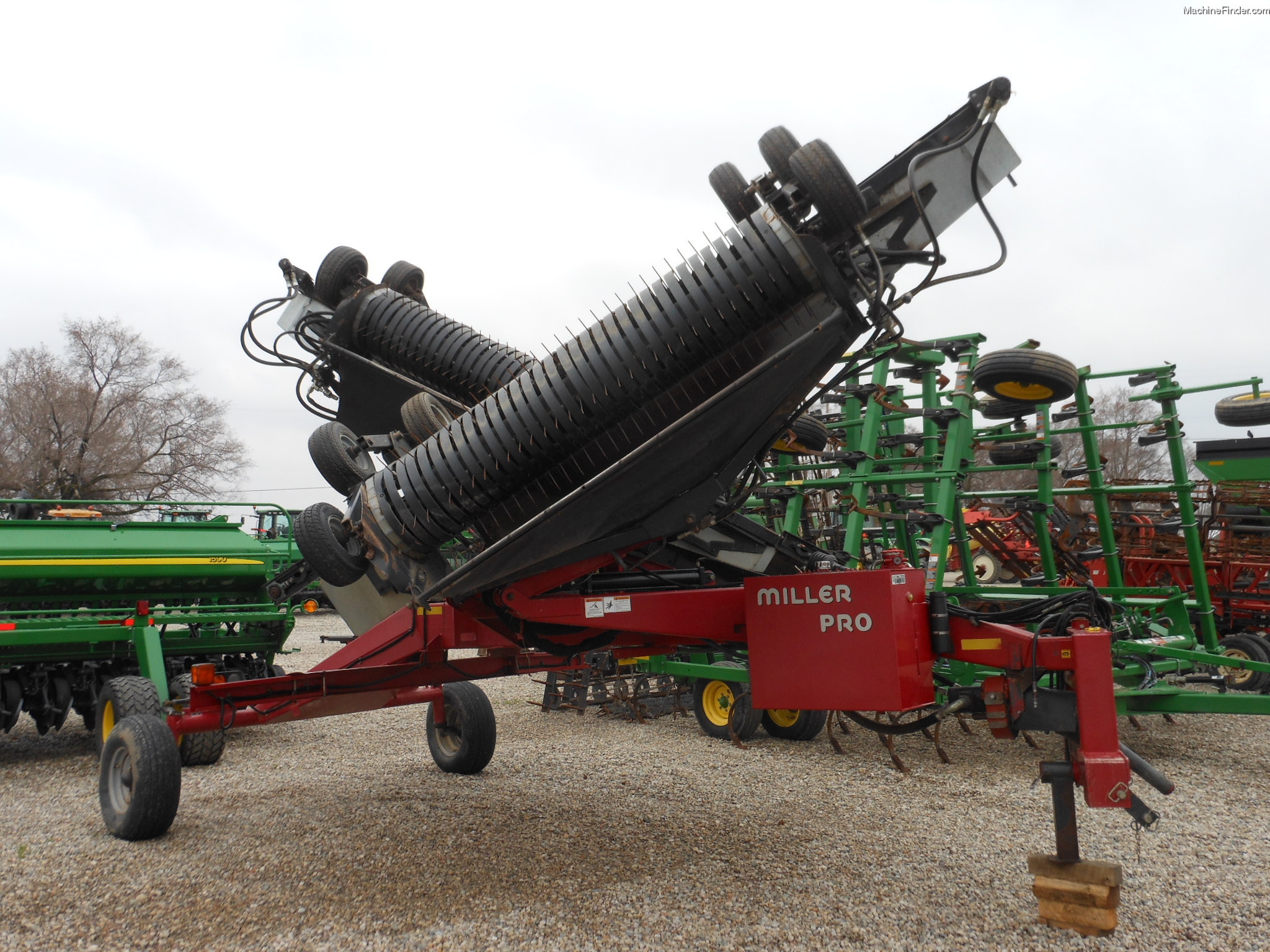 2004 Miller Pro 1416 Miscellaneous John Deere MachineFinder
