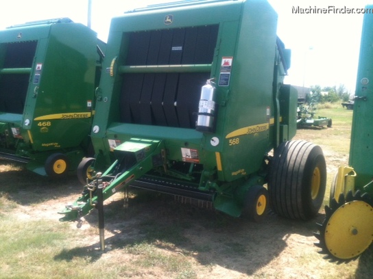 2011 John Deere 568