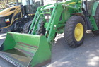 2003 John Deere 7520