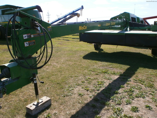 2008 John Deere 946