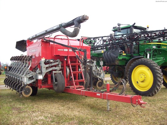 2002 Hiniker 4836