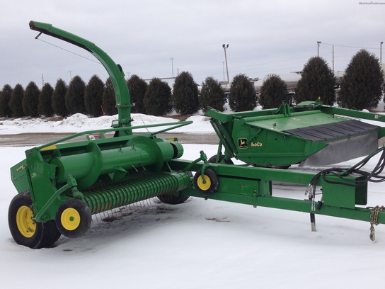 2011 John Deere 3975