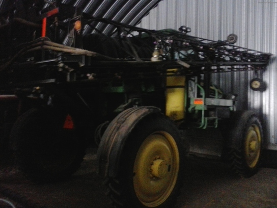 2005 John Deere 4720