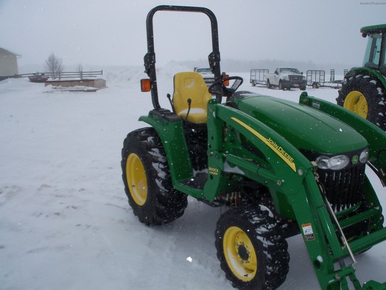 2005 John Deere 3520