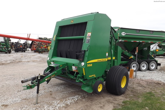  John Deere 568