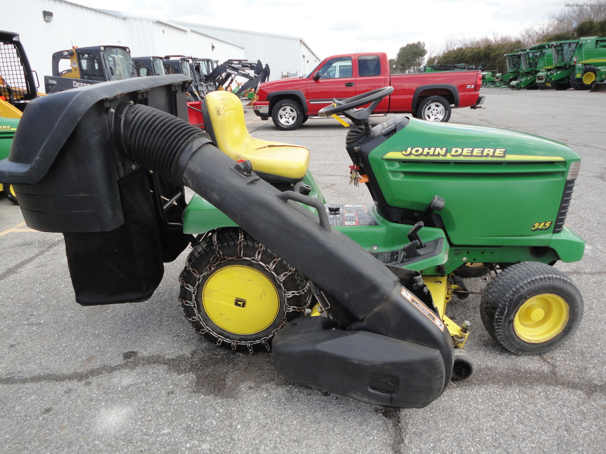 1999 John Deere 345 Lawn & Garden and Commercial Mowing John Deere