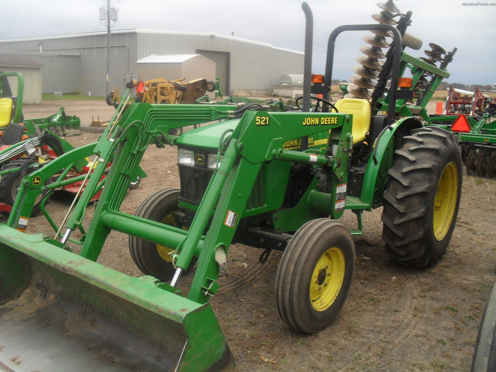 2000 John Deere 5105 Tractors Utility (40100hp) John Deere