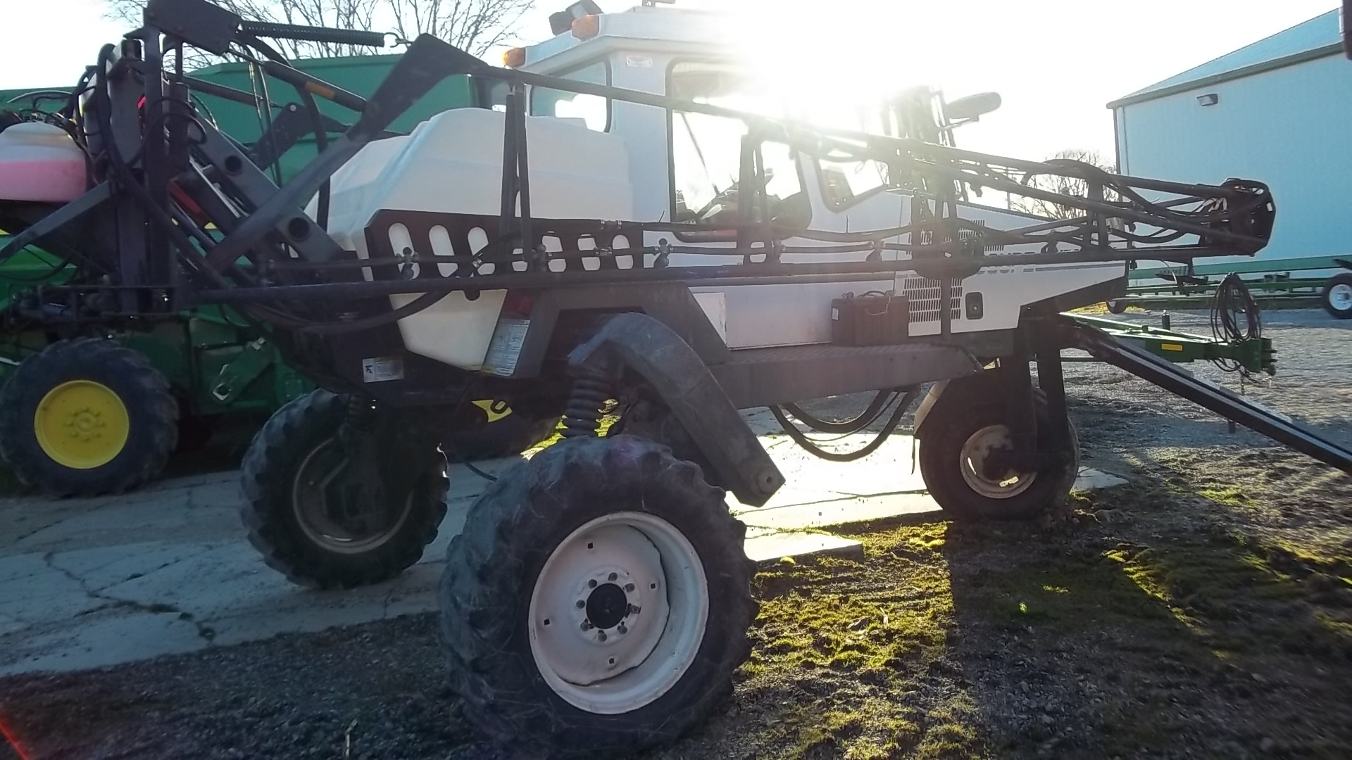 Spray Coupe 3430 SelfPropelled Sprayers for Sale [56801]