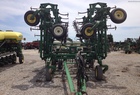 2004 John Deere 2210