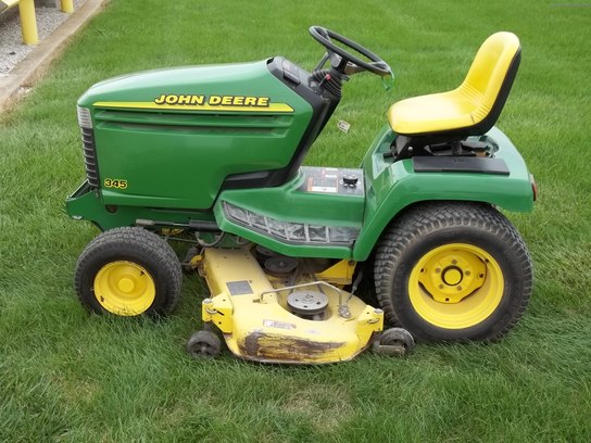 1998 John Deere 345