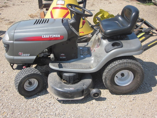 2004 Sears LT2000