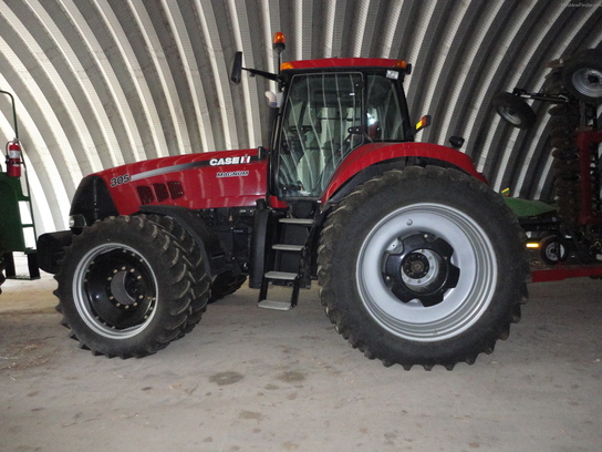 2010 Case IH Magnum 305