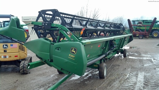 2006 John Deere 635F