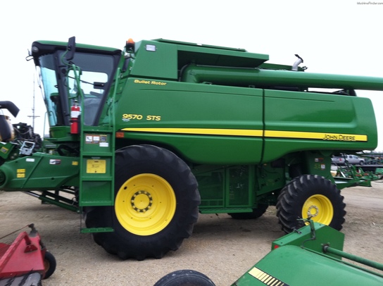 2009 John Deere 9570 STS