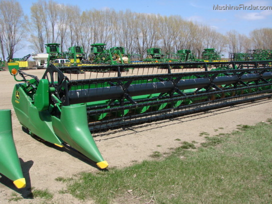 2009 John Deere 635
