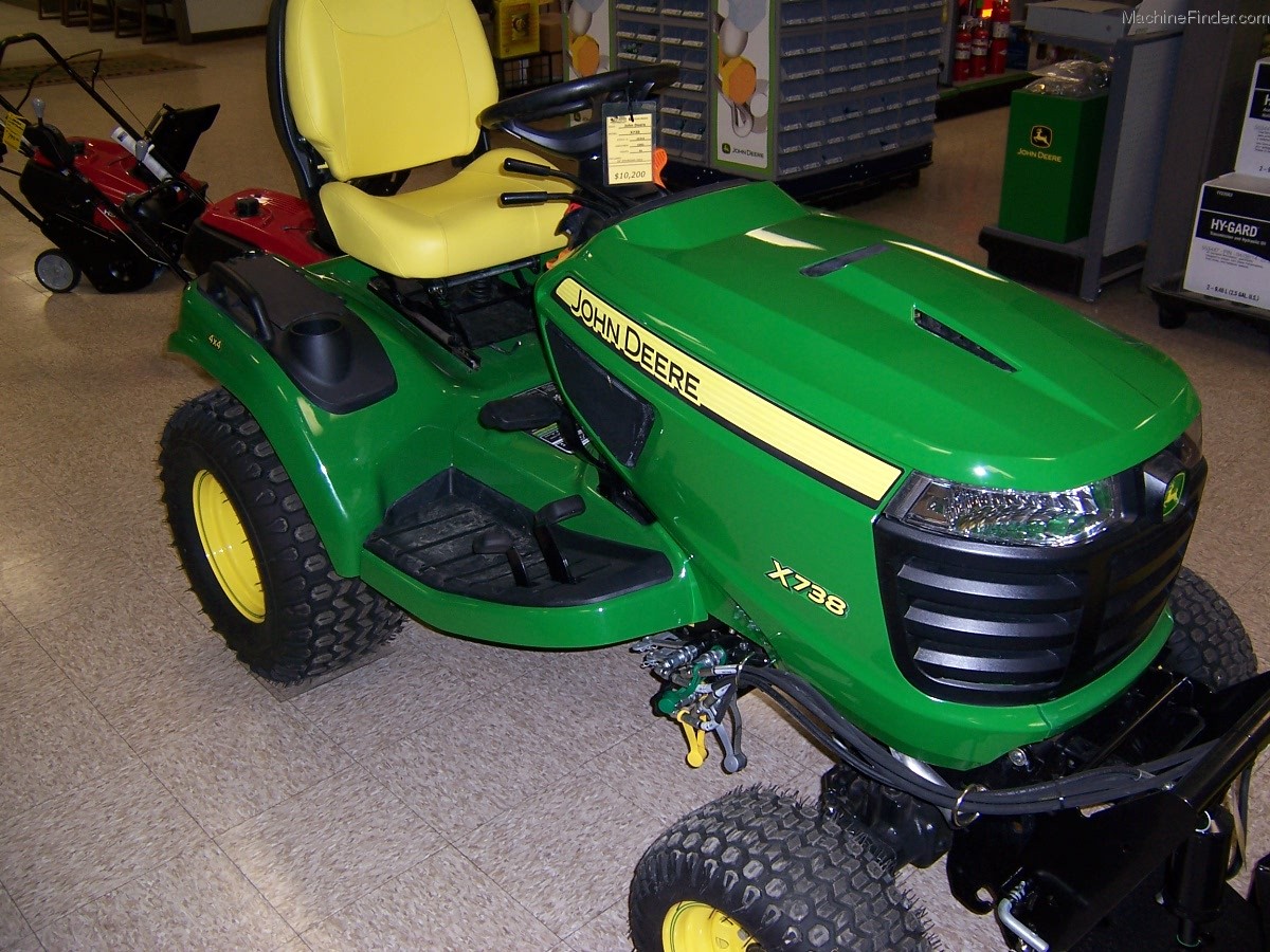 2013 John Deere X738 Lawn & Garden and Commercial Mowing John Deere MachineFinder
