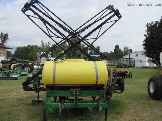 2011 Agco 404748