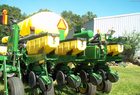 2010 John Deere 1770NT