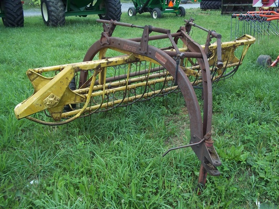  New Holland 256