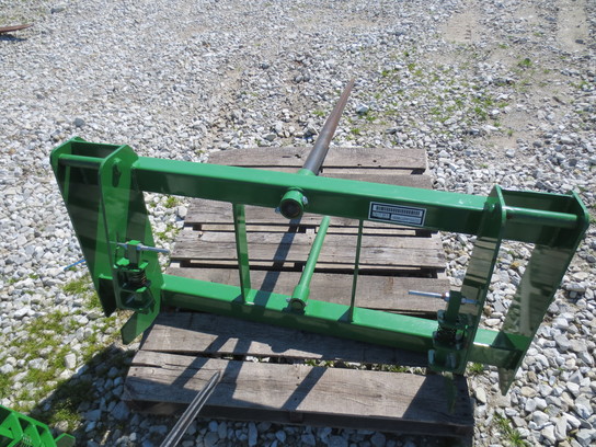 2011 Frontier AB11D
