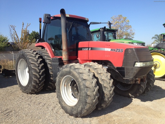 2004 Case IH MX255