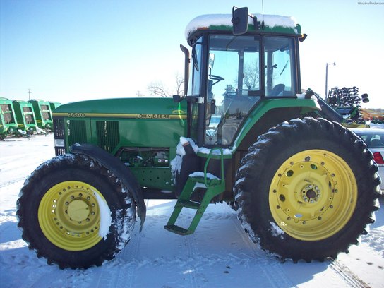 1995 John Deere 7600