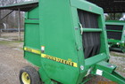 1998 John Deere 566