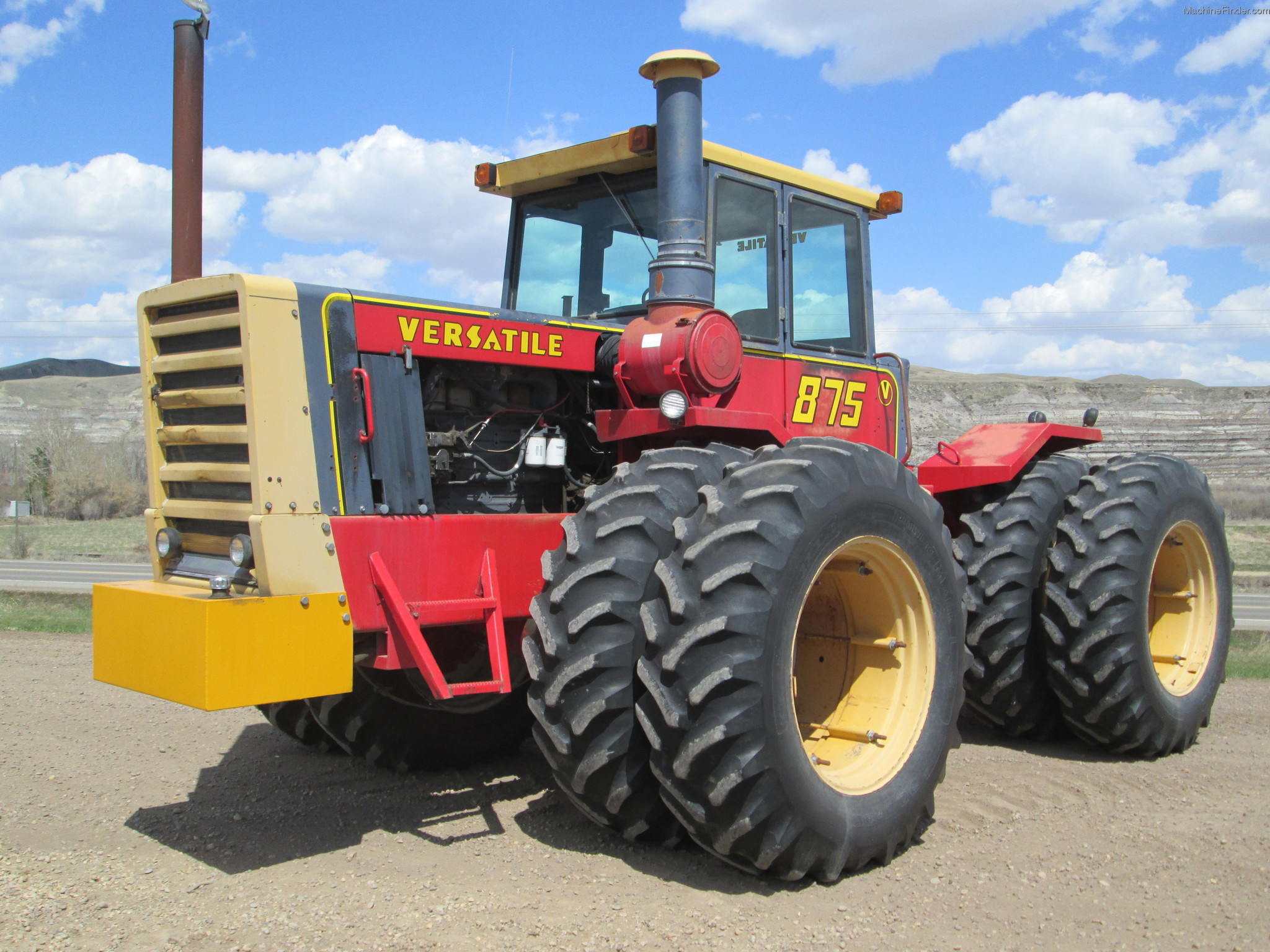 1979 Versatile 875 Tractors Articulated 4WD John Deere MachineFinder