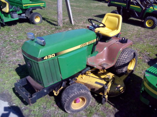 1989 John Deere 430 - Lawn & Garden Tractors - John Deere MachineFinder