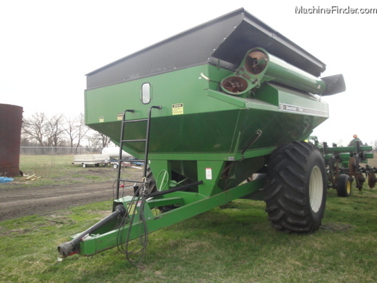 1996 Unverferth 7000