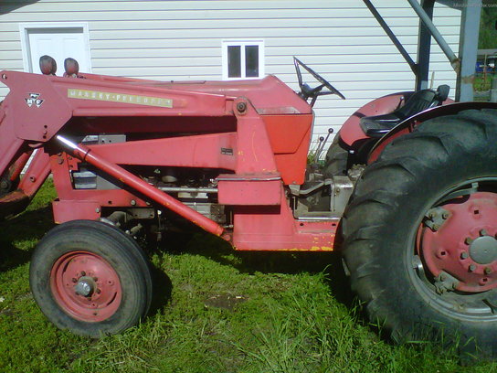  Massey - Ferguson 165