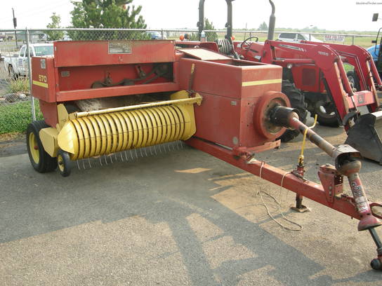 1998 New Holland 570