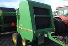 1998 John Deere 566