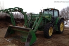 2011 John Deere 7330