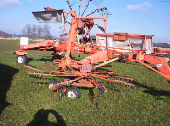  Kuhn 7302