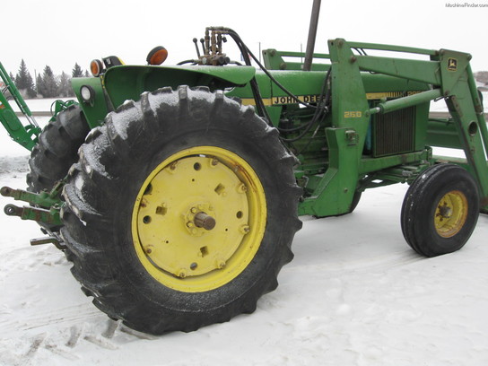 1983 John Deere 2950