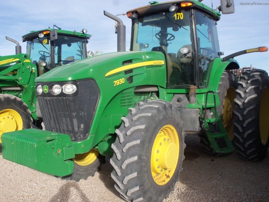 2010 John Deere 7930
