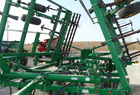 2011 John Deere 2210