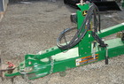 2011 John Deere 2210