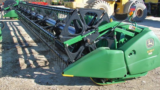 2009 John Deere 635F