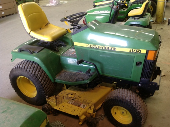  John Deere 445