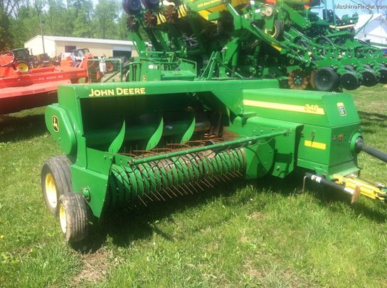 2004 John Deere 348