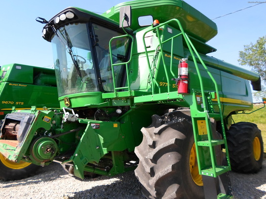 2011 John Deere 9770