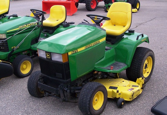 1999 John Deere 425