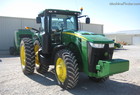 2011 John Deere 8235R