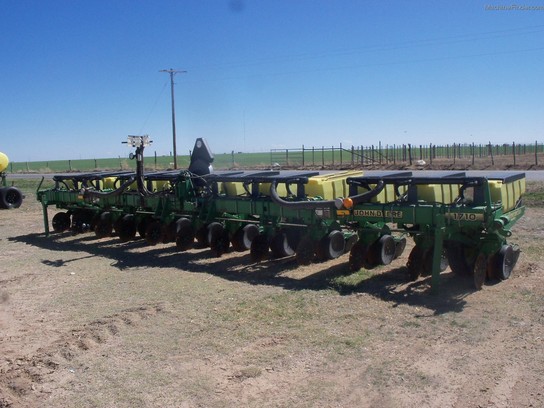 1997 John Deere 1710
