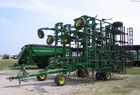 2011 John Deere 2210