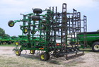 2011 John Deere 2210